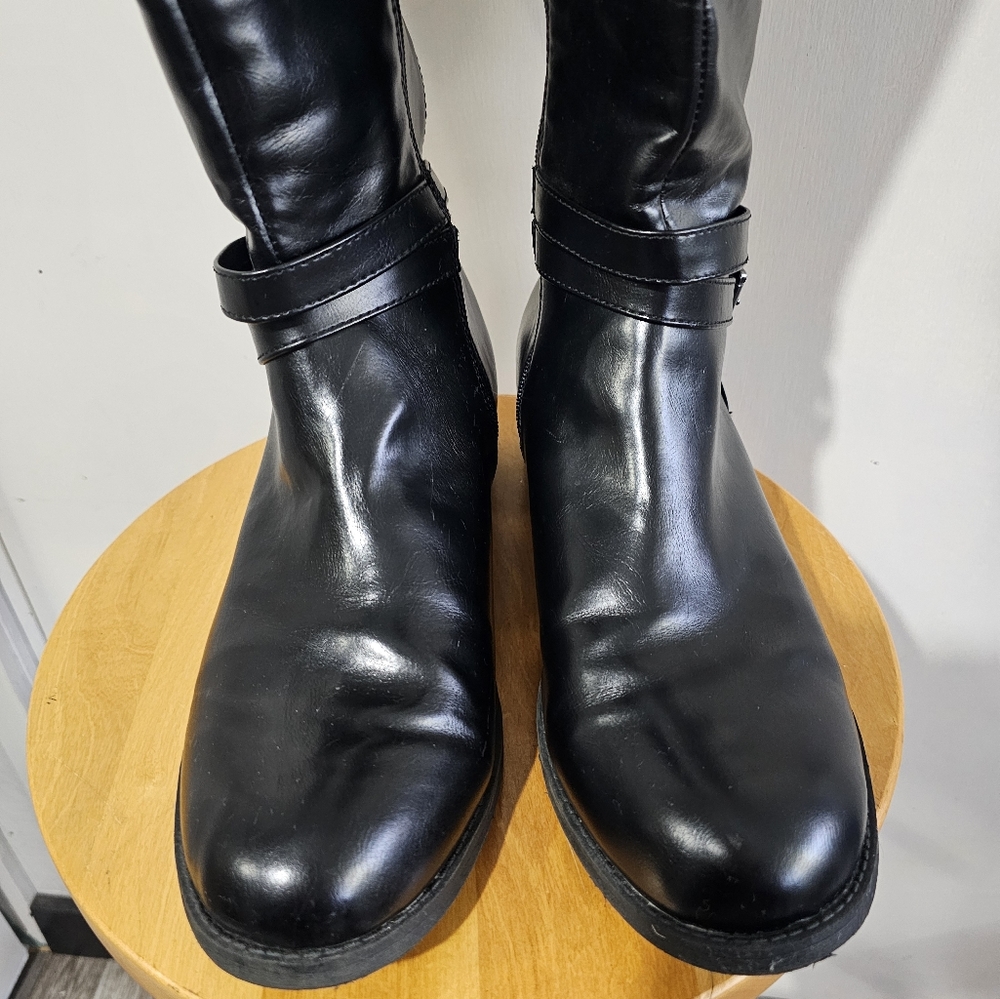 American Eagle knee high boots